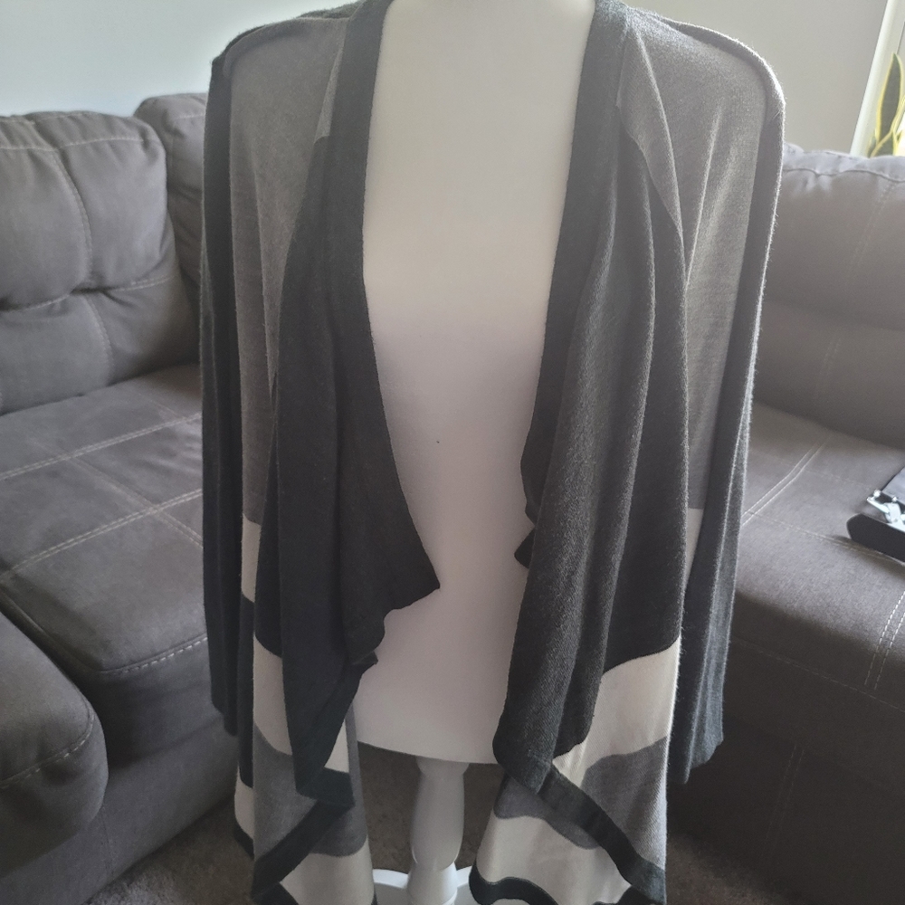 Grey and White cardigan by Karen Scott